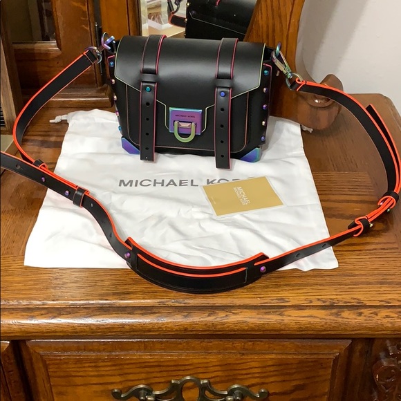 michael kors manhattan leather crossbody